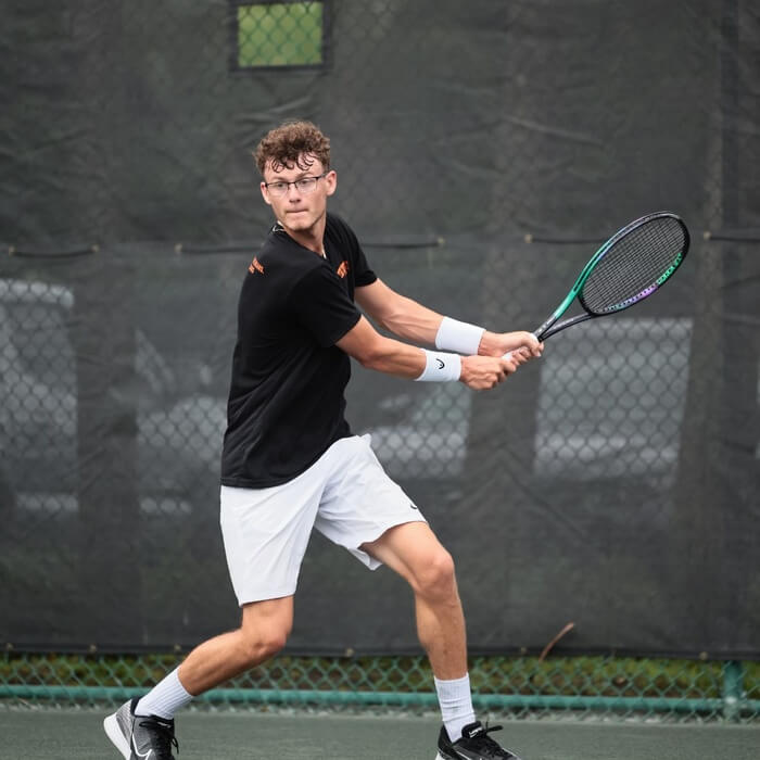 Solomon tennis shop
